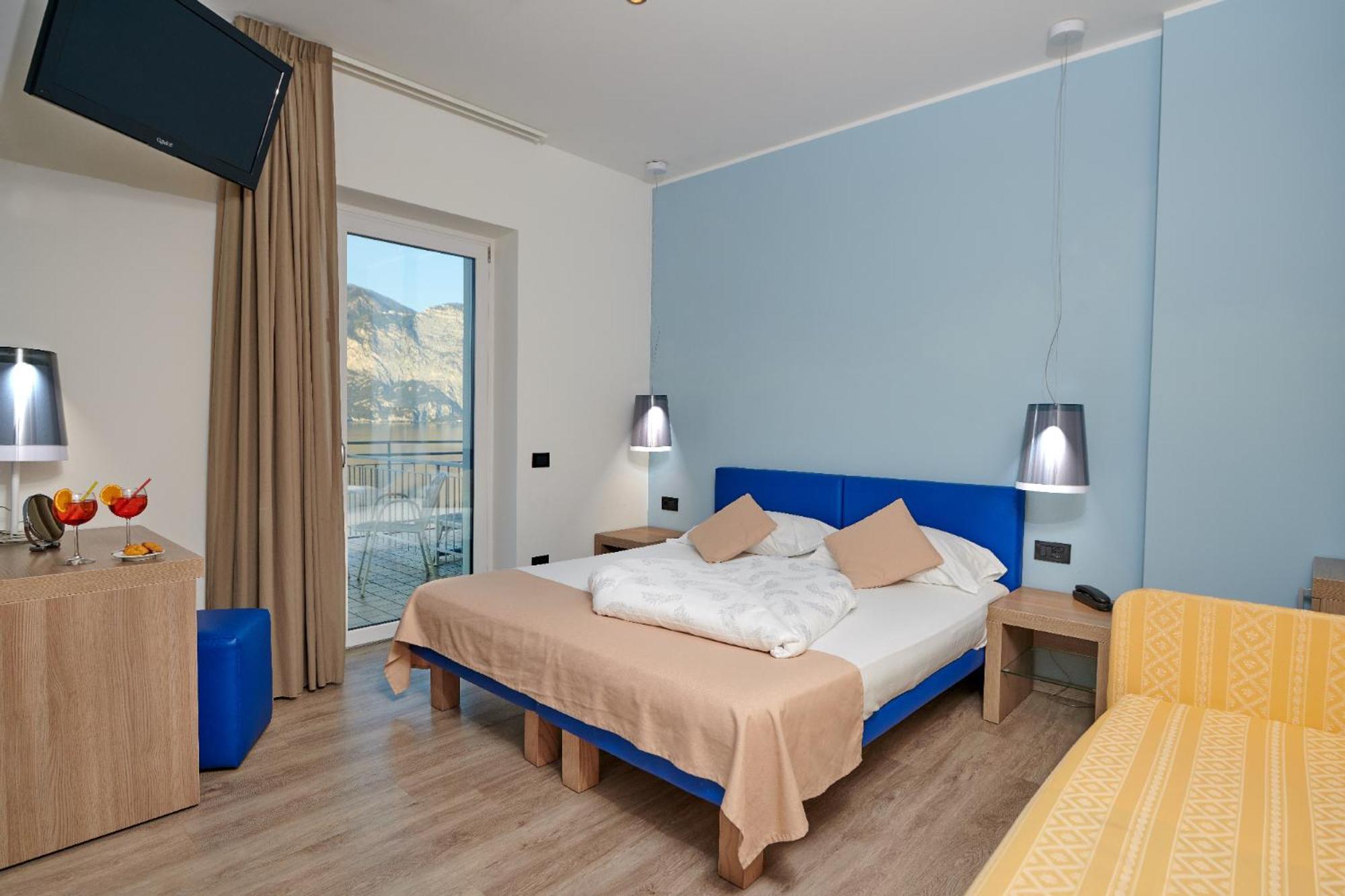Hotel Eden Бренцоне-суль-Гарда Номер фото
