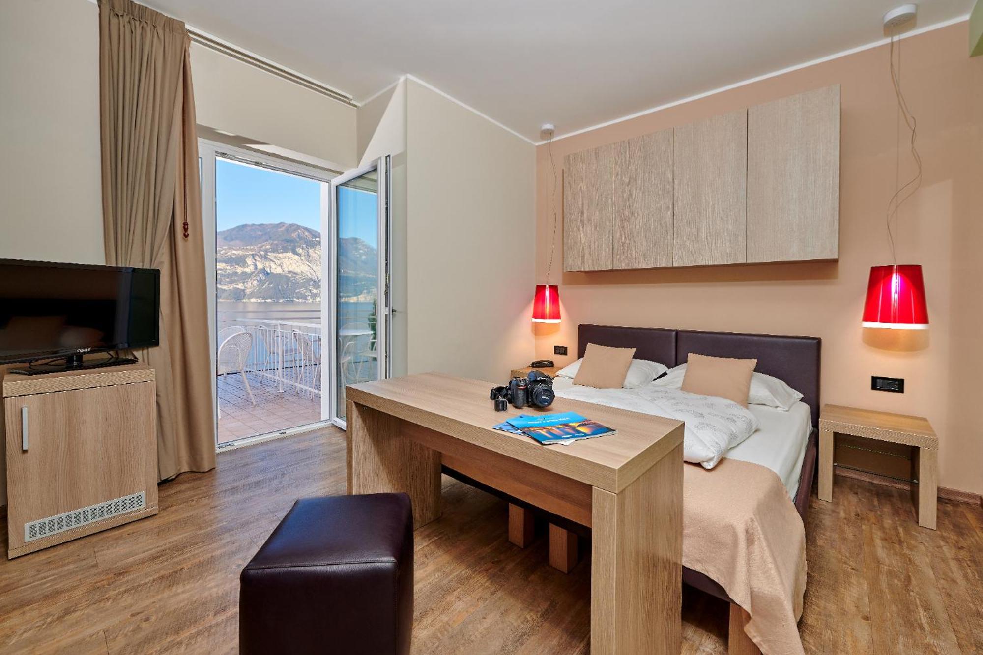 Hotel Eden Бренцоне-суль-Гарда Номер фото